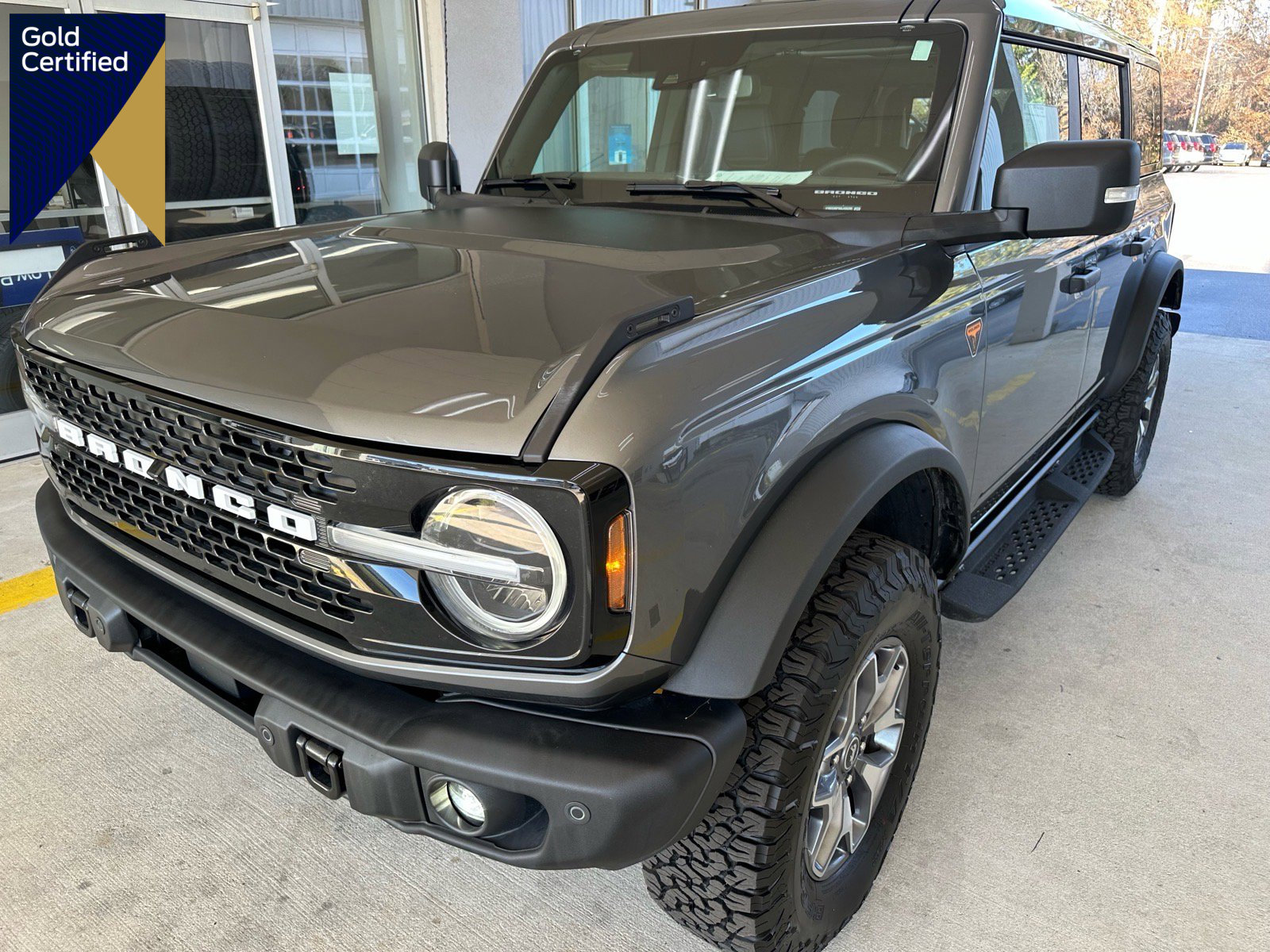 Certified 2025 Ford Bronco Badlands image 1