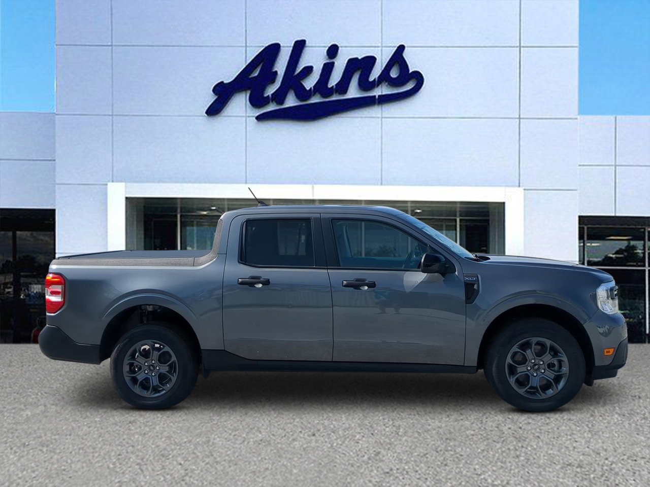 Certified 2024 Ford Maverick XLT w/ XLT Luxury Package image 5