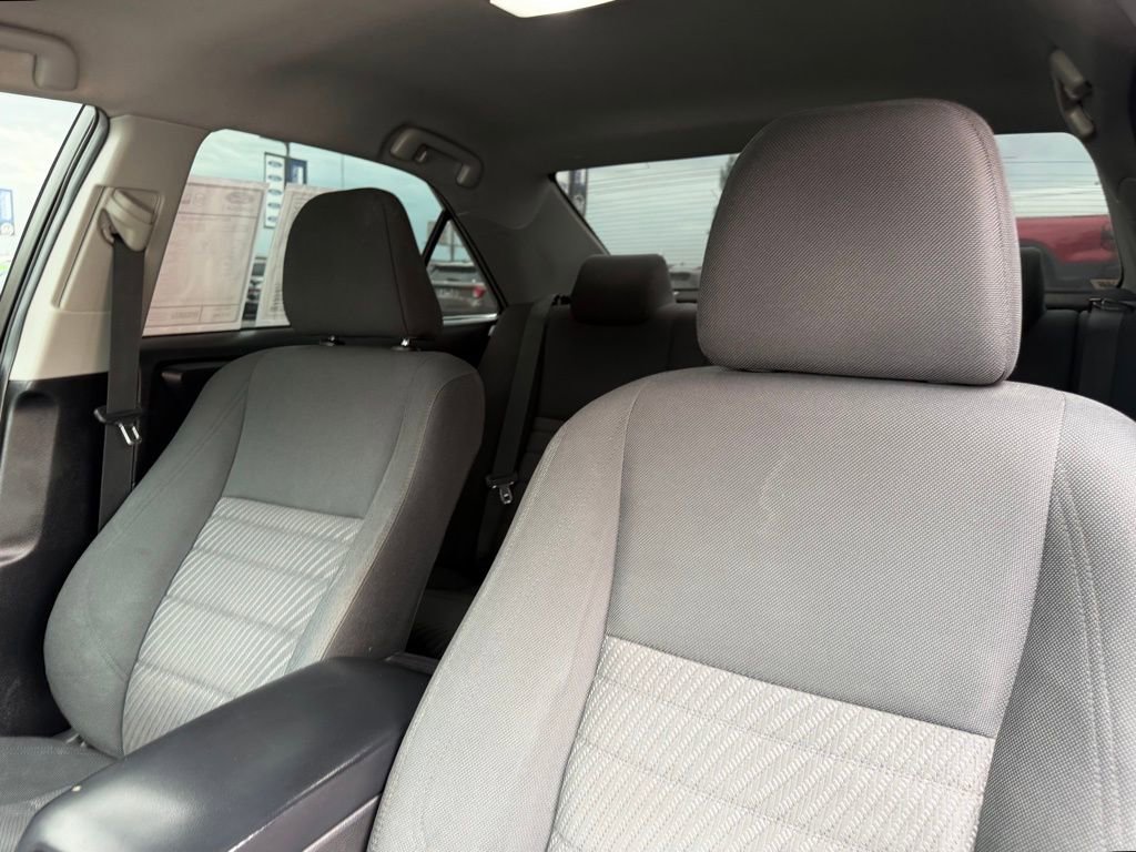 Used 2017 Toyota Camry LE image 18