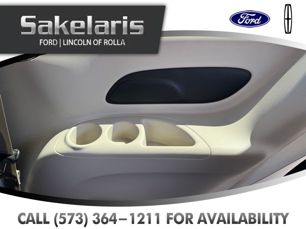 Used 2023 Chrysler Voyager LX FWD image 40