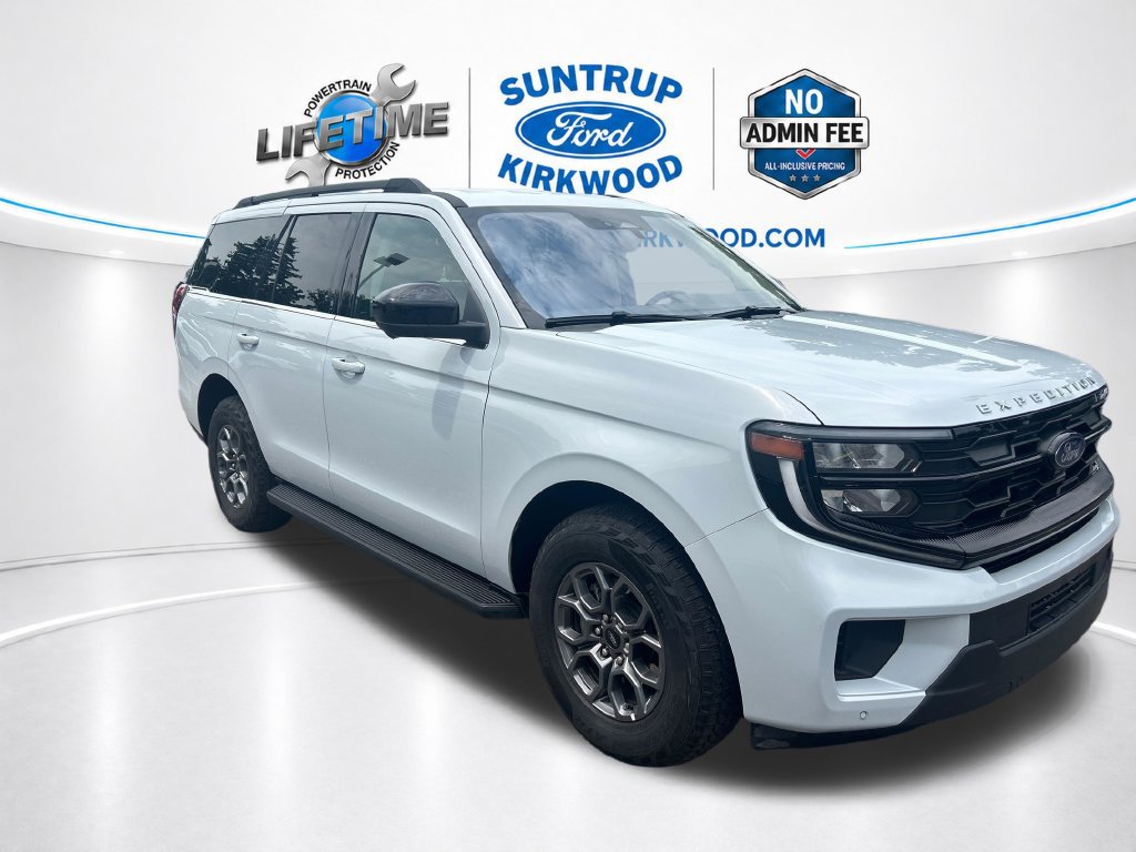 Certified 2025 Ford Expedition Active AWD/4WD image 9