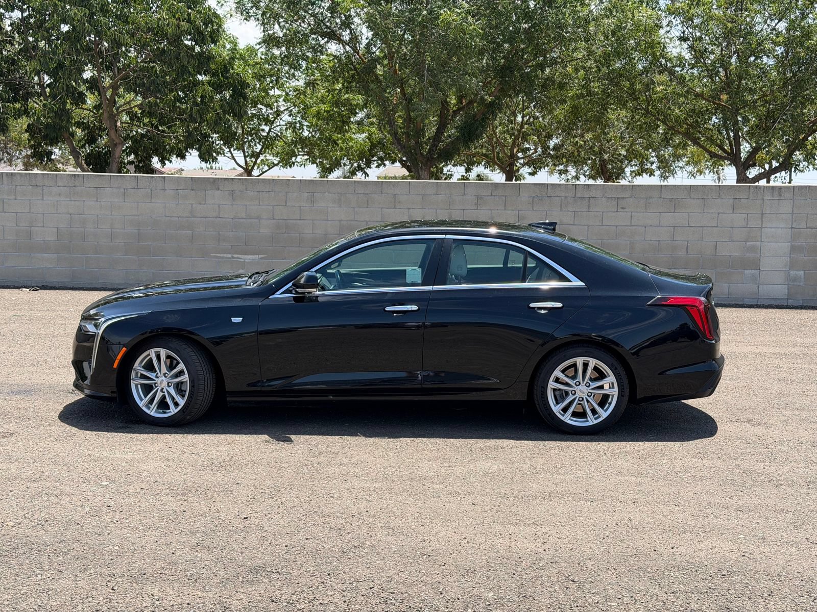 Used 2020 Cadillac CT4 Luxury w/ Bose Premium Audio Package RWD image 8