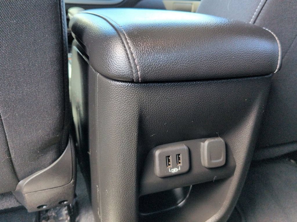 Used 2022 Chevrolet Colorado LT w/ Safety Package AWD/4WD image 24