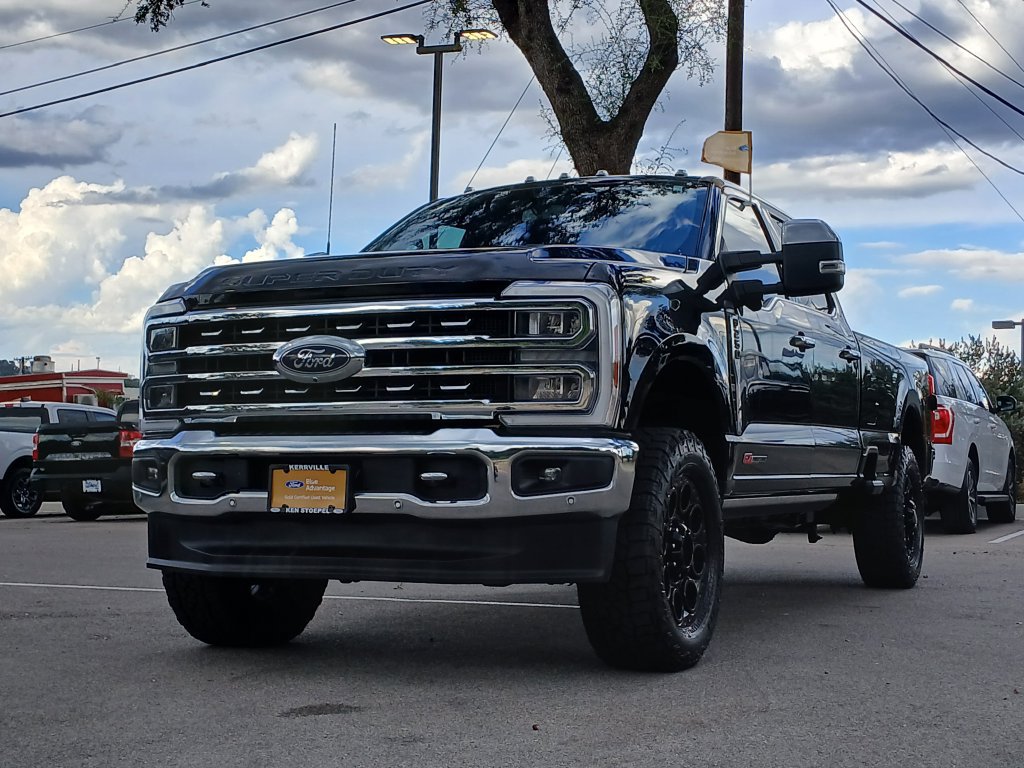 Certified 2024 Ford F250 Lariat w/ Lariat Ultimate Package AWD/4WD image 7