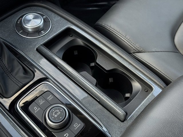 Used 2021 Nissan Armada SV w/ SV Appearance Package image 26