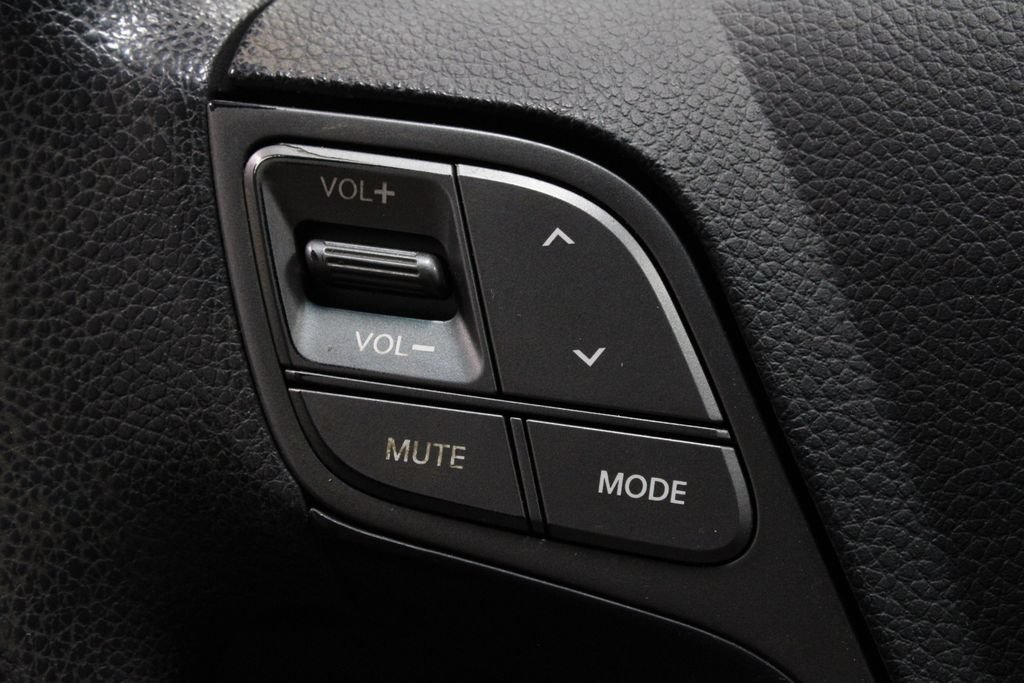 Used 2018 Hyundai Santa Fe Sport AWD/4WD image 25