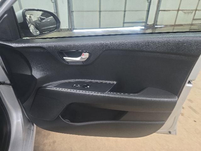 Used 2022 Kia Rio LX FWD image 5
