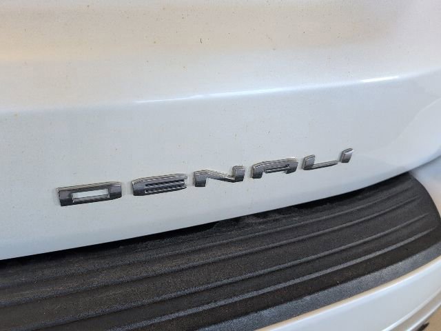 Used 2021 GMC Yukon Denali image 42