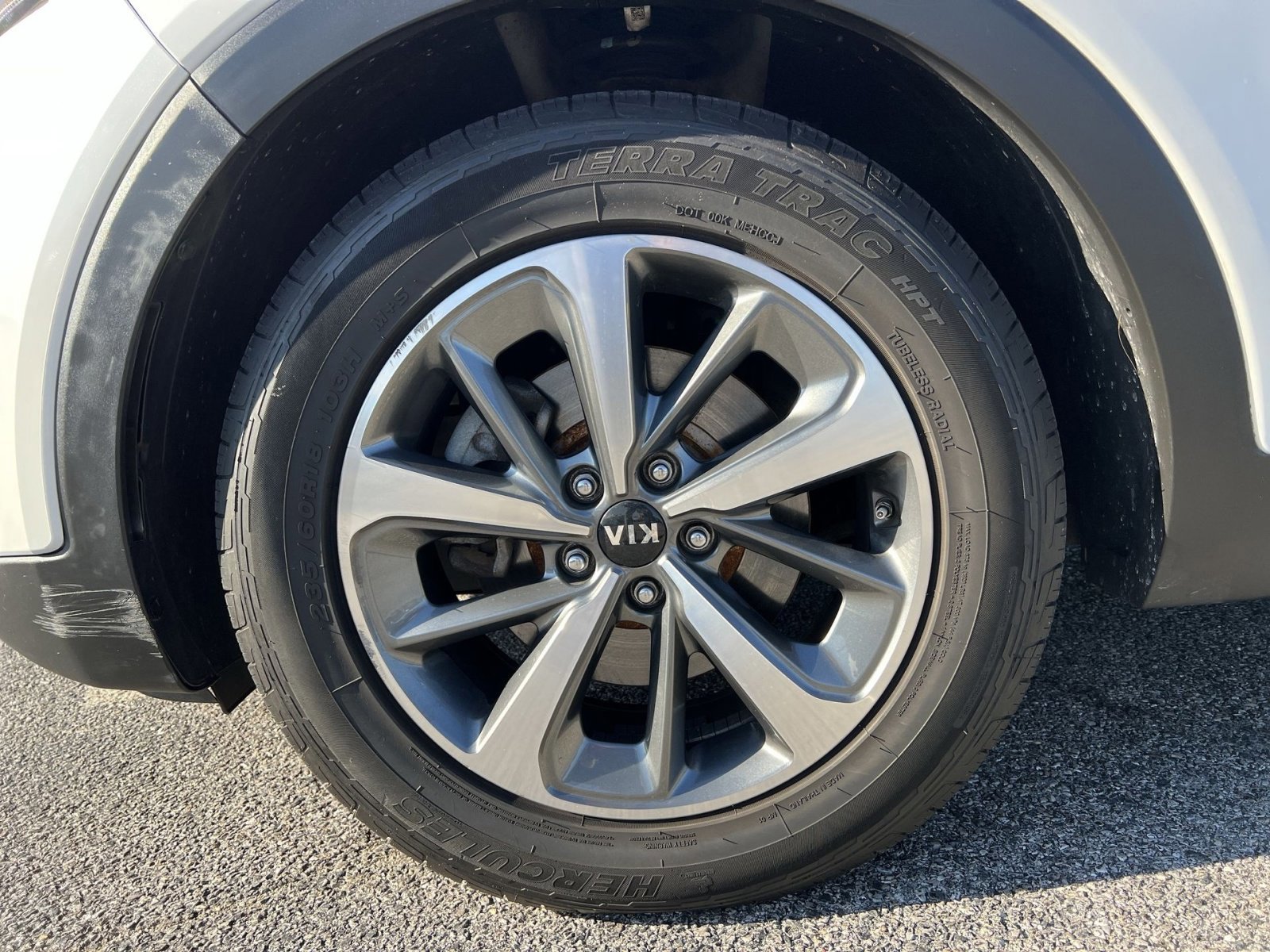 Used 2019 Kia Sorento EX image 12