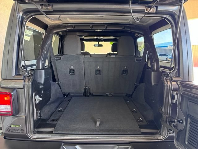 Used 2021 Jeep Wrangler Unlimited Rubicon AWD/4WD image 22