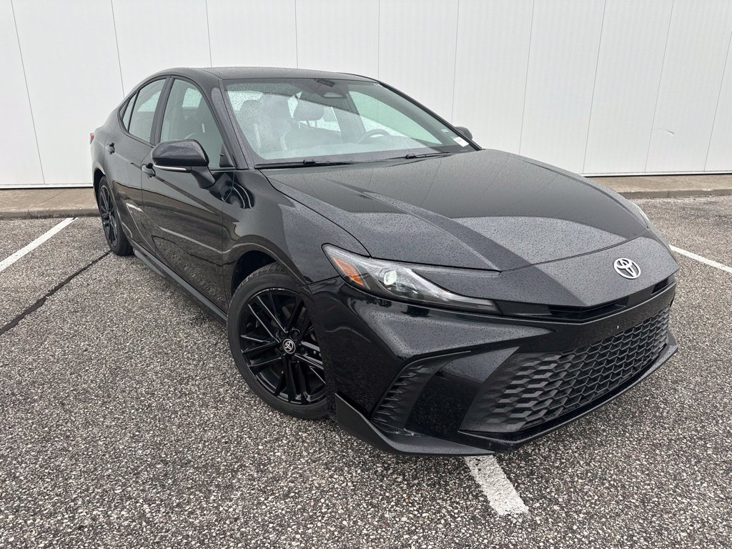 Used 2025 Toyota Camry SE FWD image 10