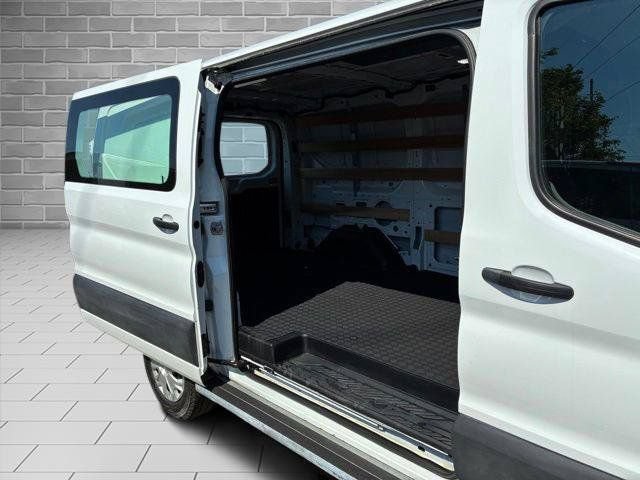 Certified 2025 Ford Transit 250 Low Roof w/ Exterior Upgrade Package RWD image 14