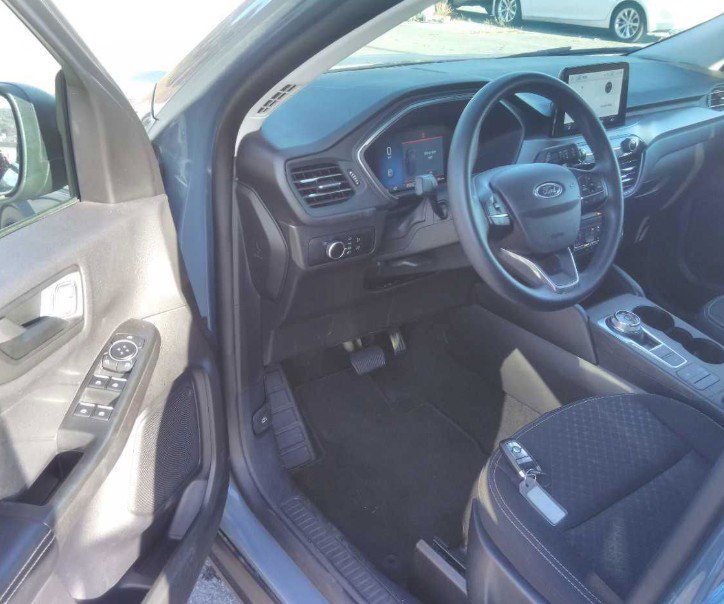 Certified 2025 Ford Escape Active FWD image 6