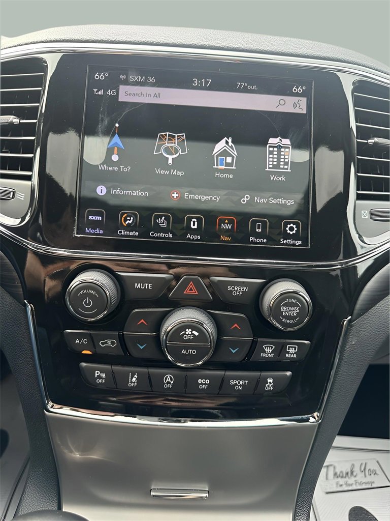 Used 2021 Jeep Grand Cherokee Laredo X image 23