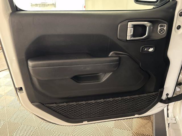 Used 2020 Jeep Wrangler Unlimited Sport S w/ Sun And Sound Package AWD/4WD image 15