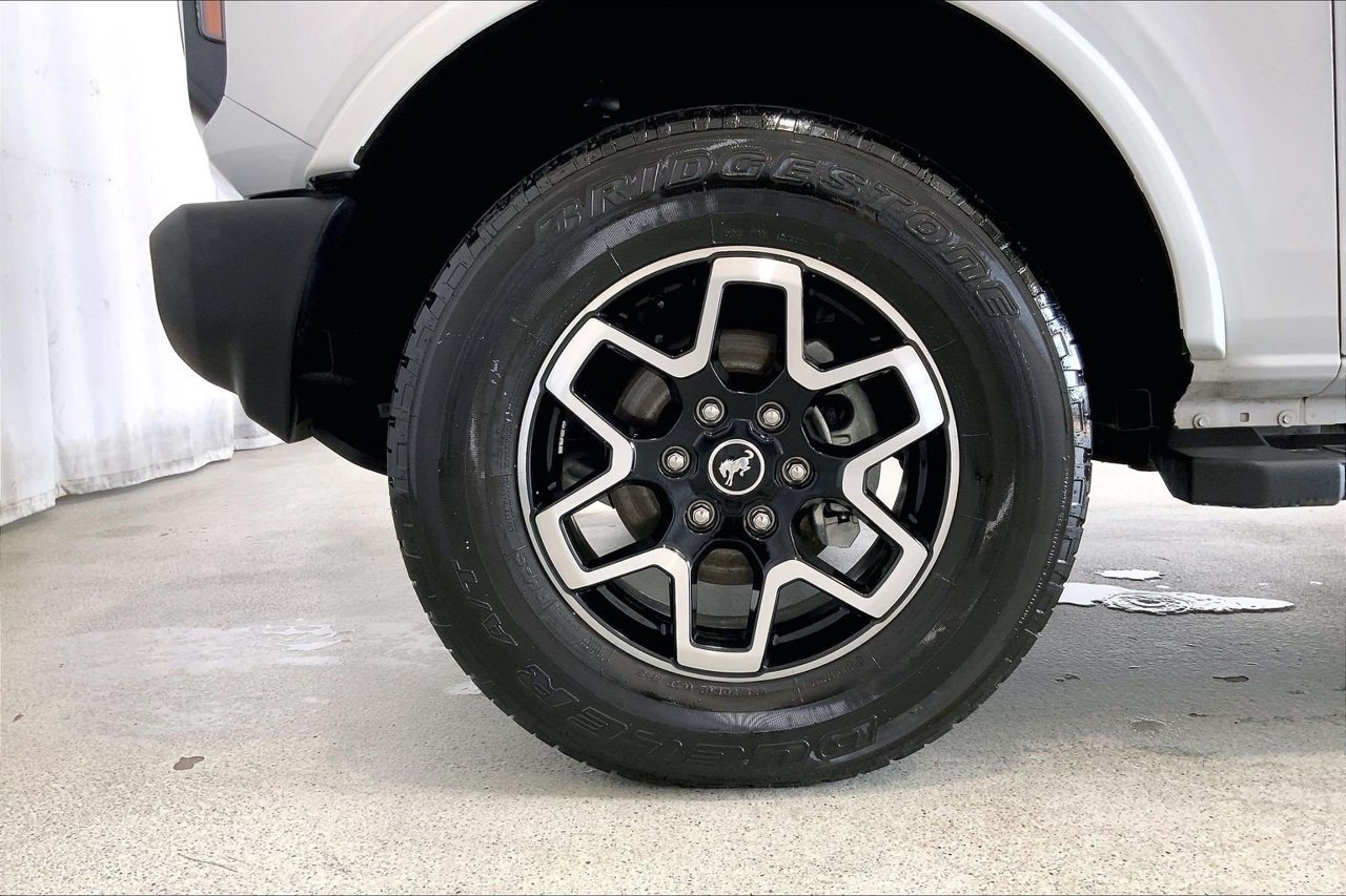 Certified 2023 Ford Bronco Outer Banks AWD/4WD image 8
