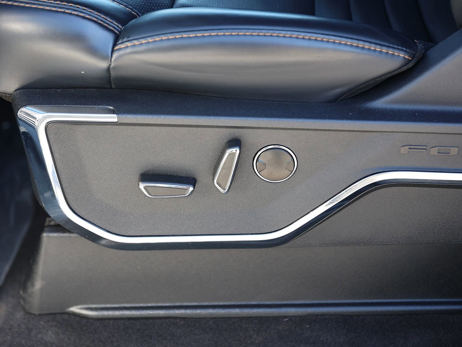 Certified 2023 Ford F150 Platinum w/ Equipment Group 701A High image 20