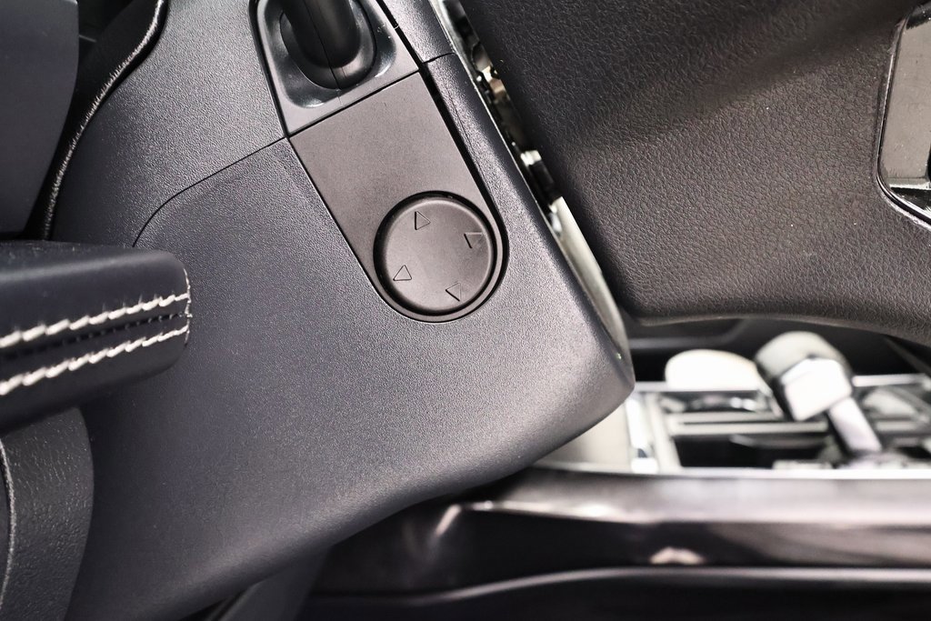 Certified 2023 Ford F150 Lightning Platinum image 30