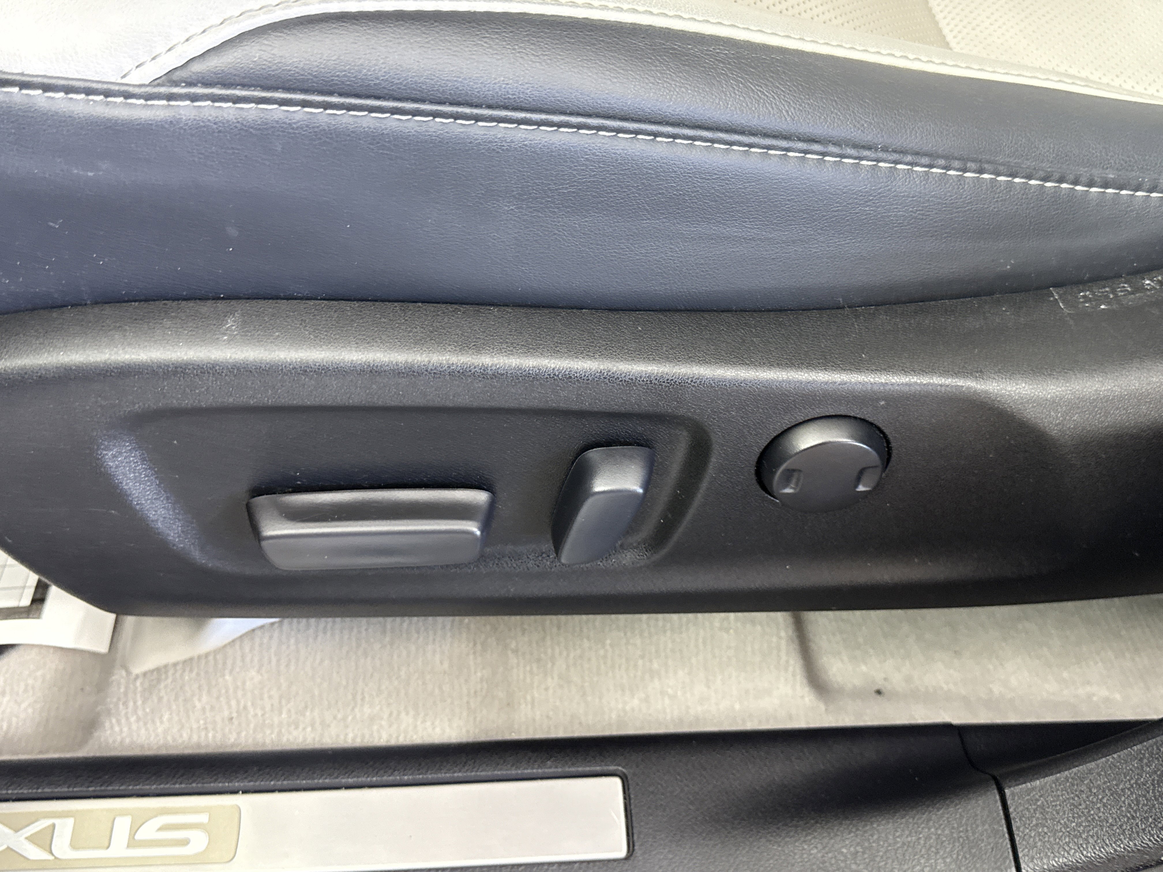 Used 2019 Lexus RX 350 FWD image 17