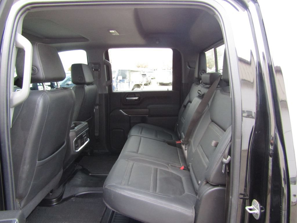 Used 2023 GMC Sierra 2500 Denali w/ Denali Black Diamond Edition AWD/4WD image 41