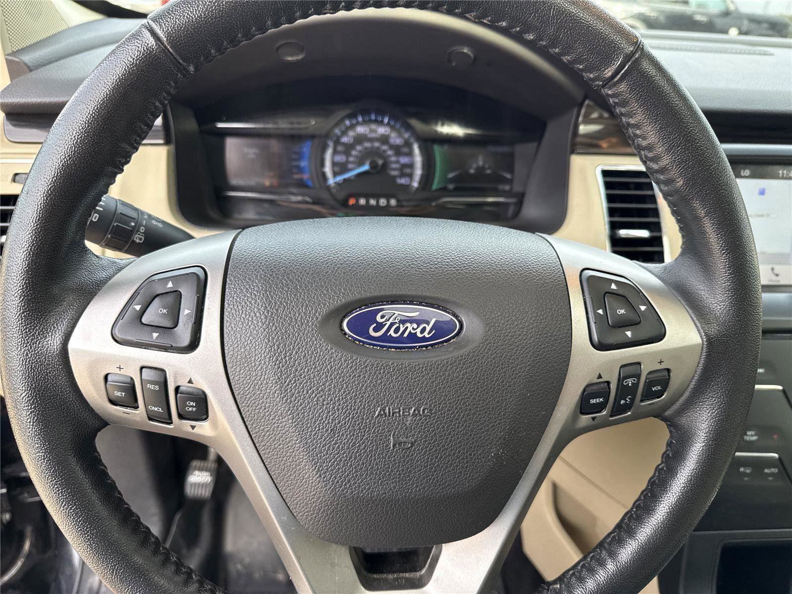 Certified 2019 Ford Flex SEL w/ Equipment Group 202A image 10