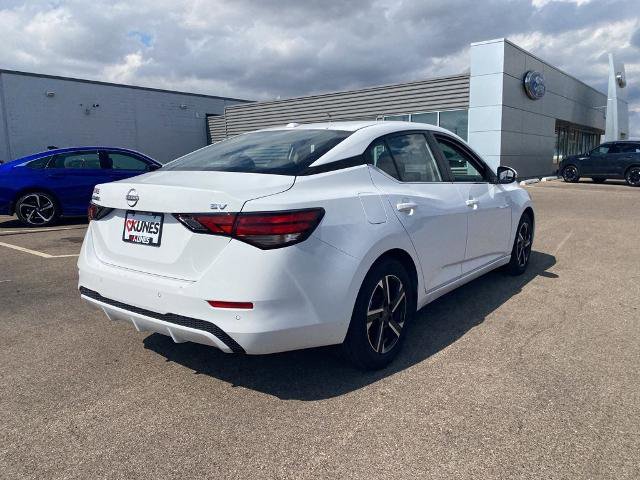 Used 2024 Nissan Sentra SV image 7