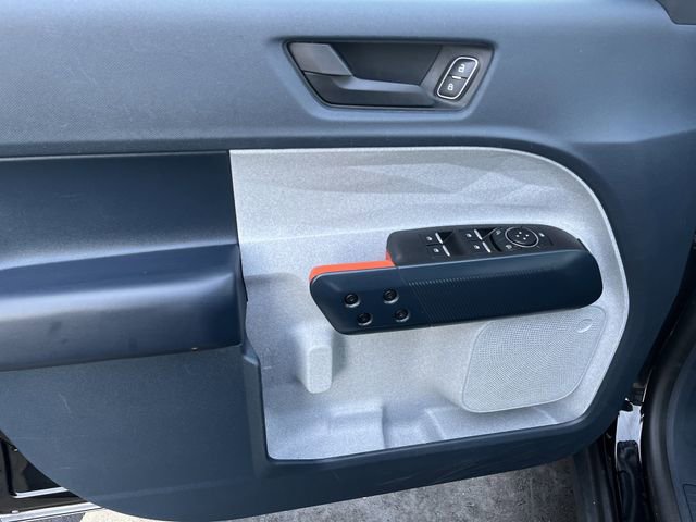 Certified 2024 Ford Maverick XLT w/ XLT Luxury Package image 23