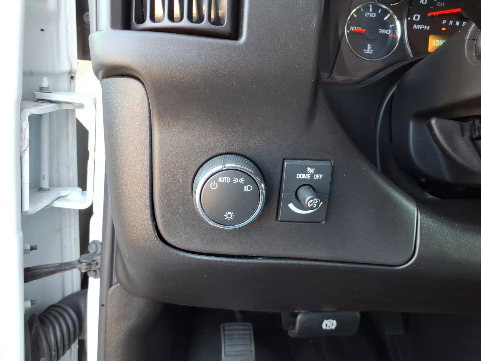 Used 2024 GMC Savana 2500 w/ Driver Convenience Package image 15