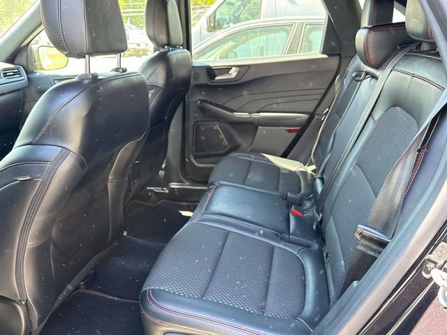 Certified 2023 Ford Escape ST-Line Select w/ Tech Pack #2 AWD/4WD image 4