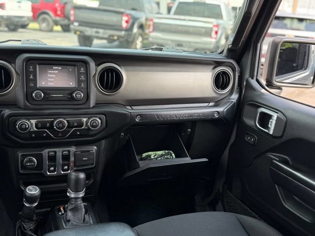 Used 2020 Jeep Wrangler Sport AWD/4WD image 23