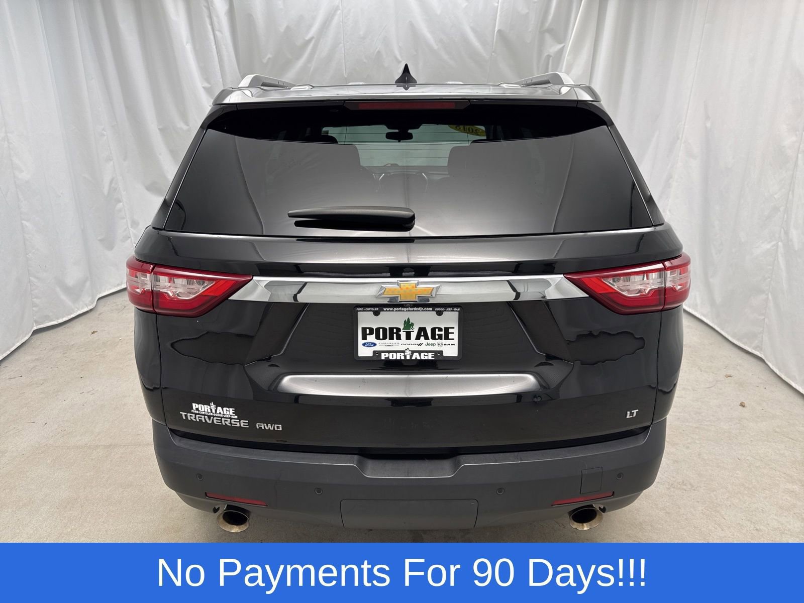 Used 2018 Chevrolet Traverse LT image 3