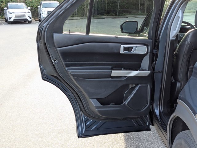 Certified 2023 Ford Explorer Limited w/ Hybrid Equipment Group 310A image 30