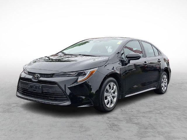 Used 2024 Toyota Corolla LE FWD image 3