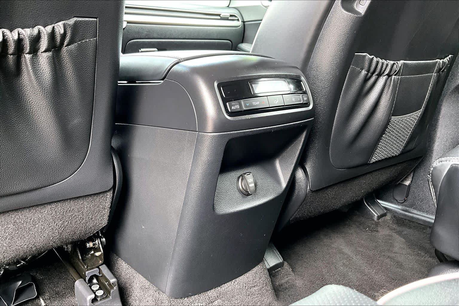 Used 2025 Hyundai Palisade SEL AWD/4WD image 36