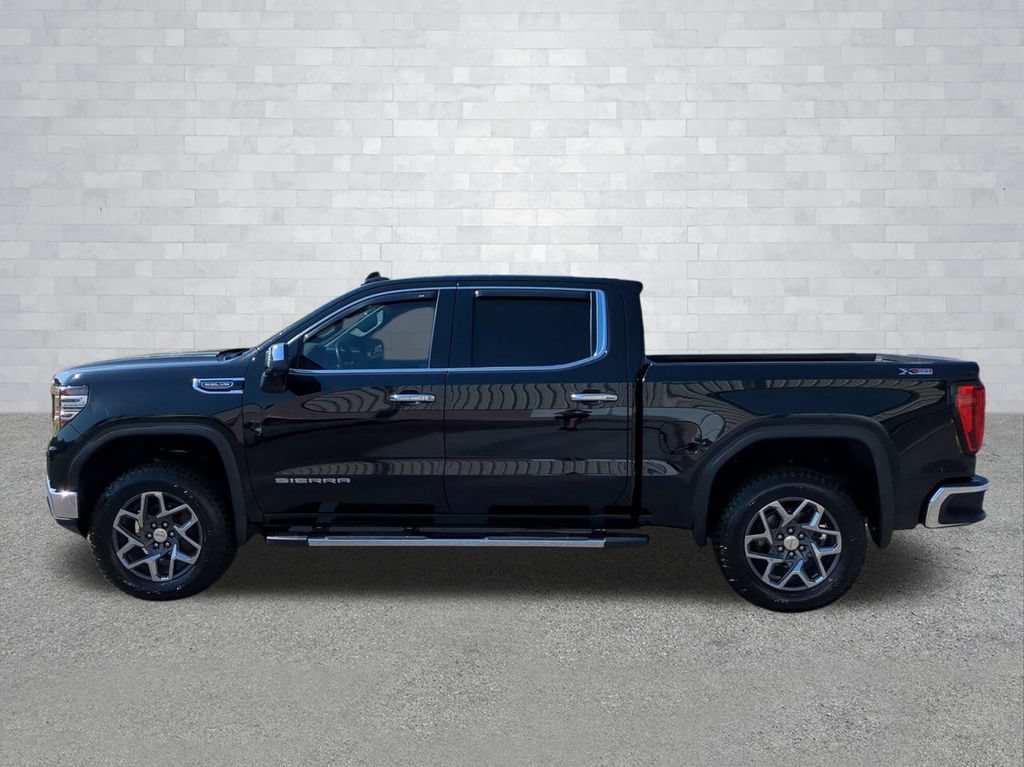 Used 2022 GMC Sierra 1500 SLT w/ SLT Convenience Package AWD/4WD image 9