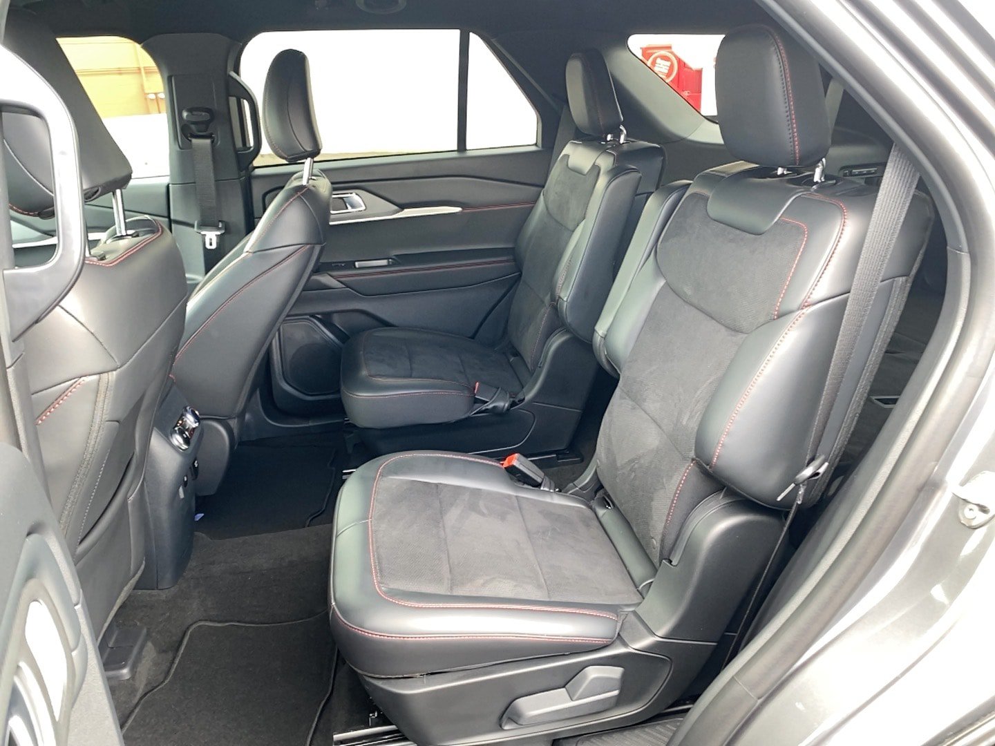Certified 2026 Ford Explorer ST w/ Sun And Sound Package AWD/4WD image 9