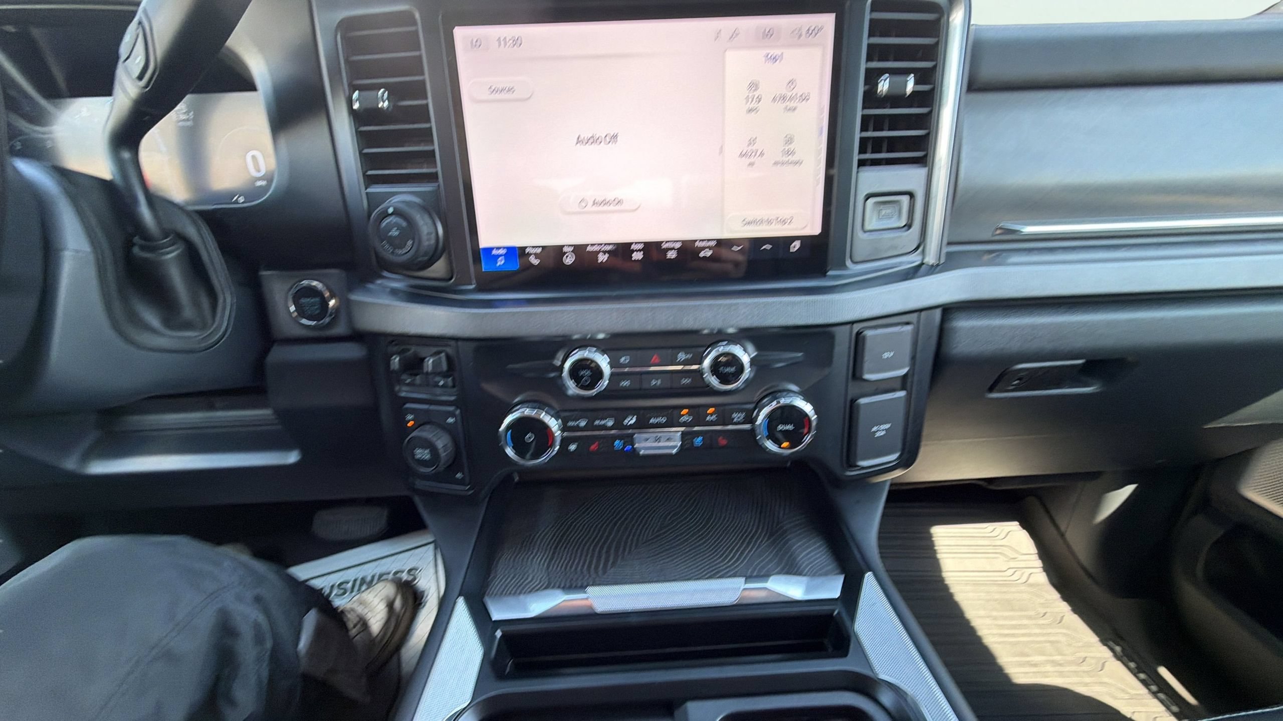 Certified 2025 Ford F250 Platinum AWD/4WD image 25
