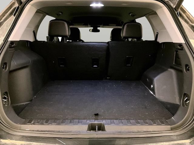 Used 2023 GMC Terrain AT4 AWD/4WD image 33