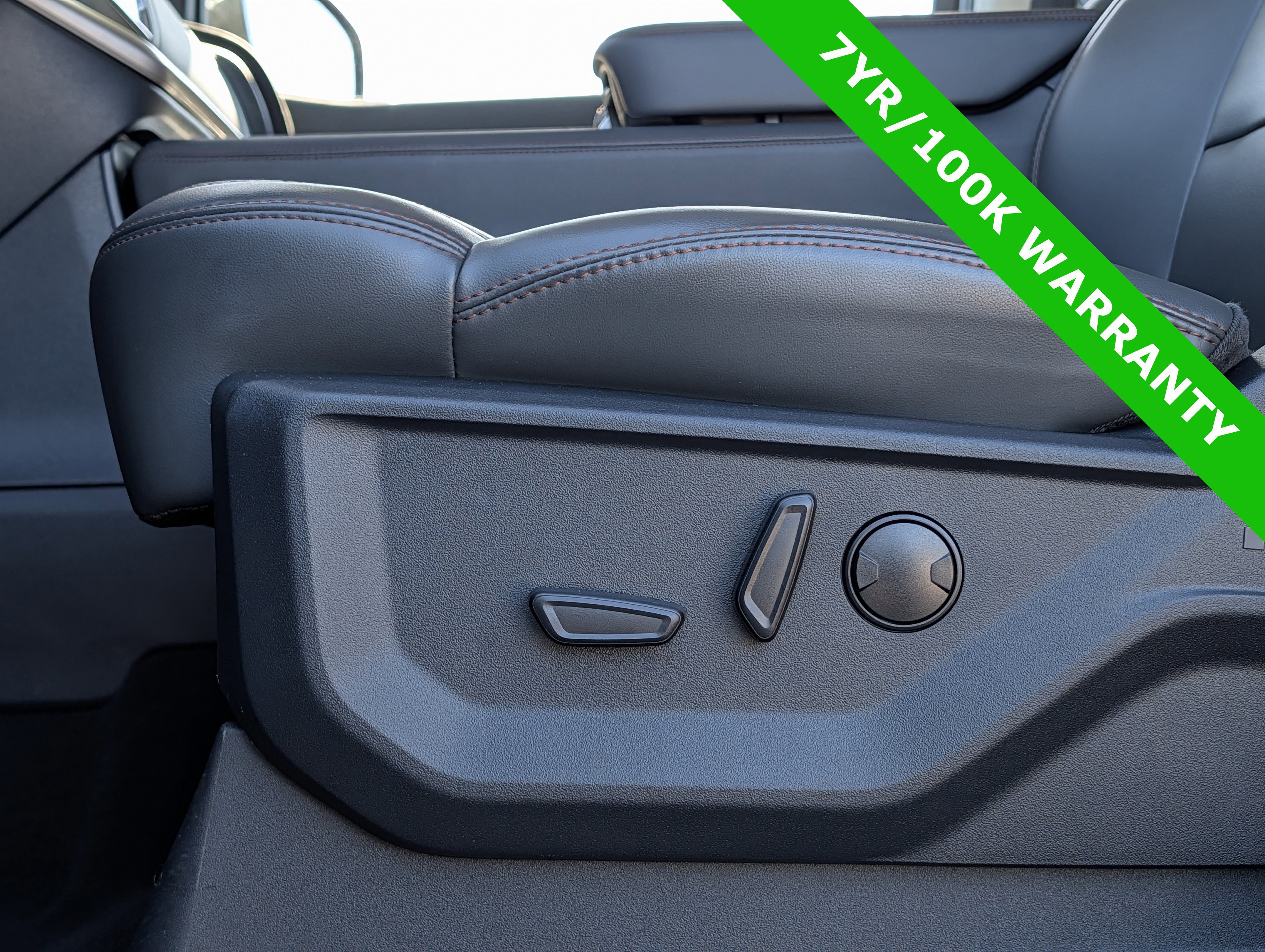 Certified 2025 Ford Expedition Max Active image 26