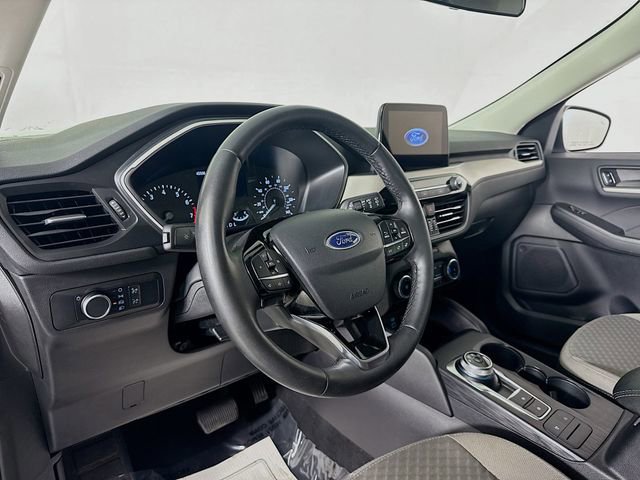 Certified 2022 Ford Escape SE w/ Cold Weather Package image 9