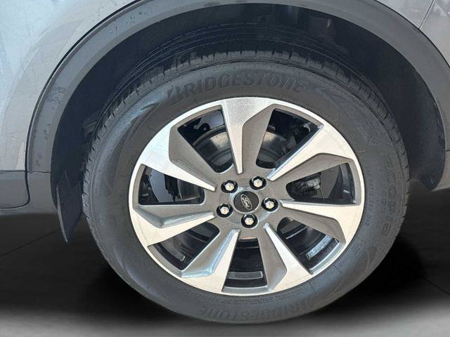 Certified 2024 Ford Escape Platinum AWD/4WD image 33
