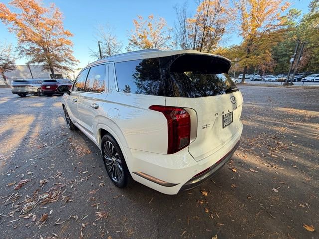 Used 2023 Hyundai Palisade Calligraphy image 3