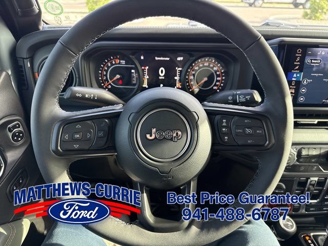 Used 2026 Jeep Gladiator Mojave AWD/4WD image 17