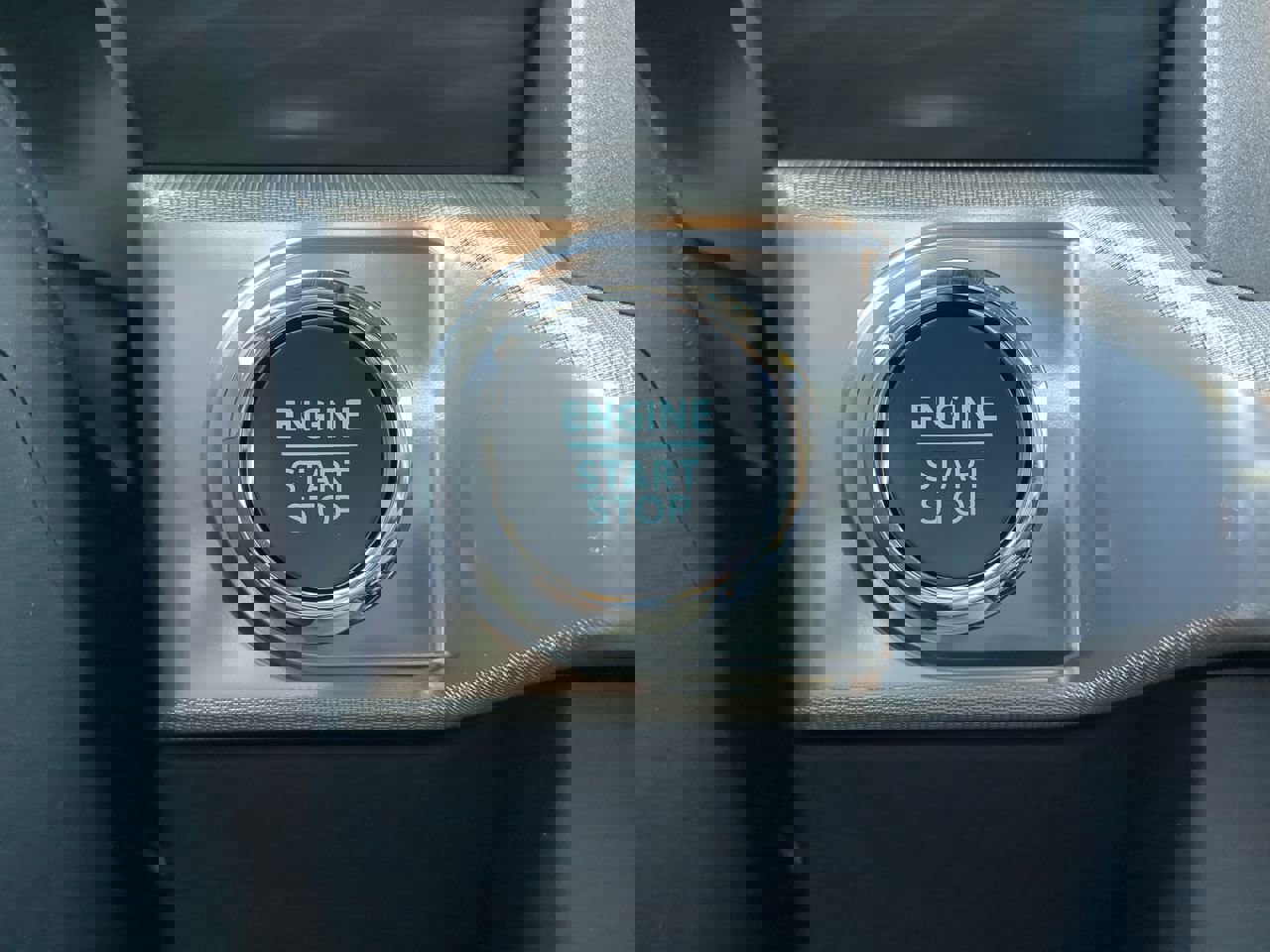 Certified 2025 Ford F150 Lariat w/ Equipment Group 501A Mid image 26