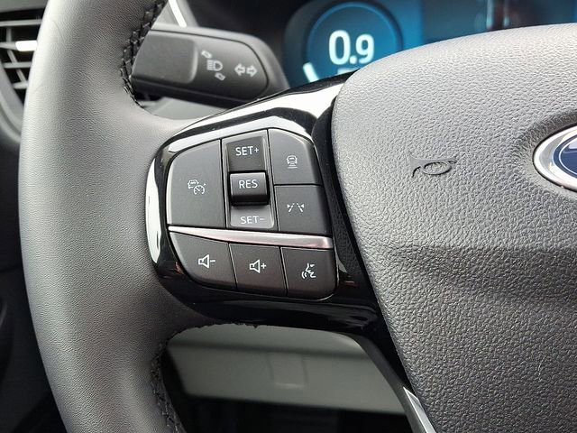 Certified 2023 Ford Escape Platinum w/ Premium Technology Package image 23