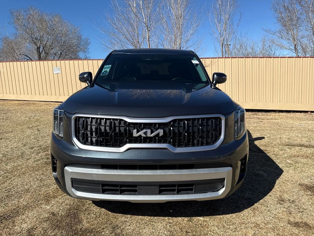 Used 2024 Kia Telluride LX image 8