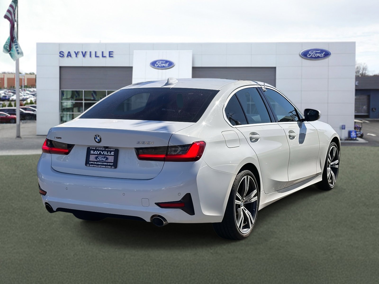 Used 2021 BMW 330i xDrive Sedan w/ Premium Package image 5