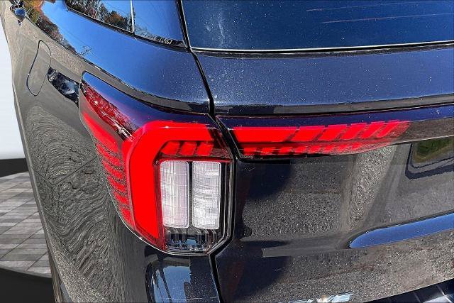 Certified 2026 Ford Explorer Active AWD/4WD image 31