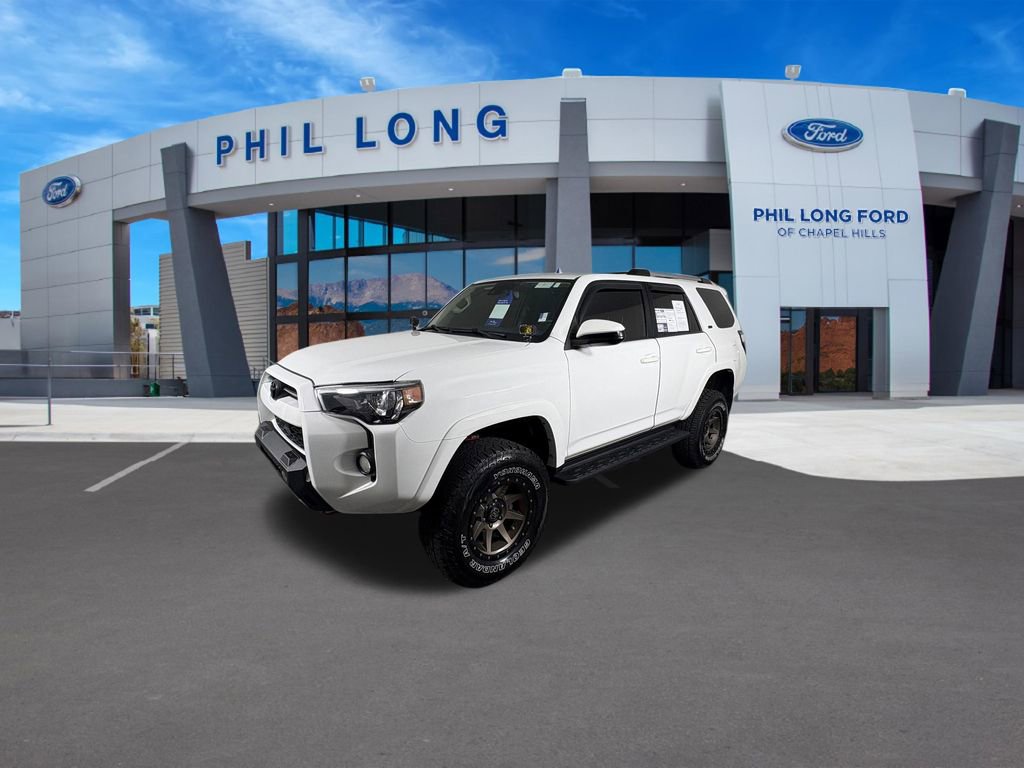 Used 2020 Toyota 4Runner Venture AWD/4WD image 1