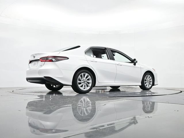 Used 2024 Toyota Camry LE FWD image 31